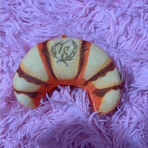 Miraculous ladybug, plush croissant